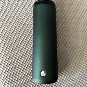 Starbuck's Green Stainless Steel Vacuum Insulated 16 Oz. Hot/Cold Tumbler New